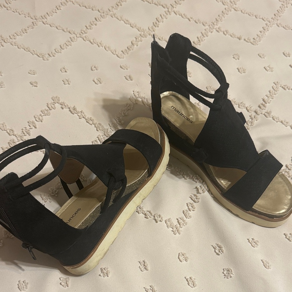 Maurice’s Black Wedge Sandals